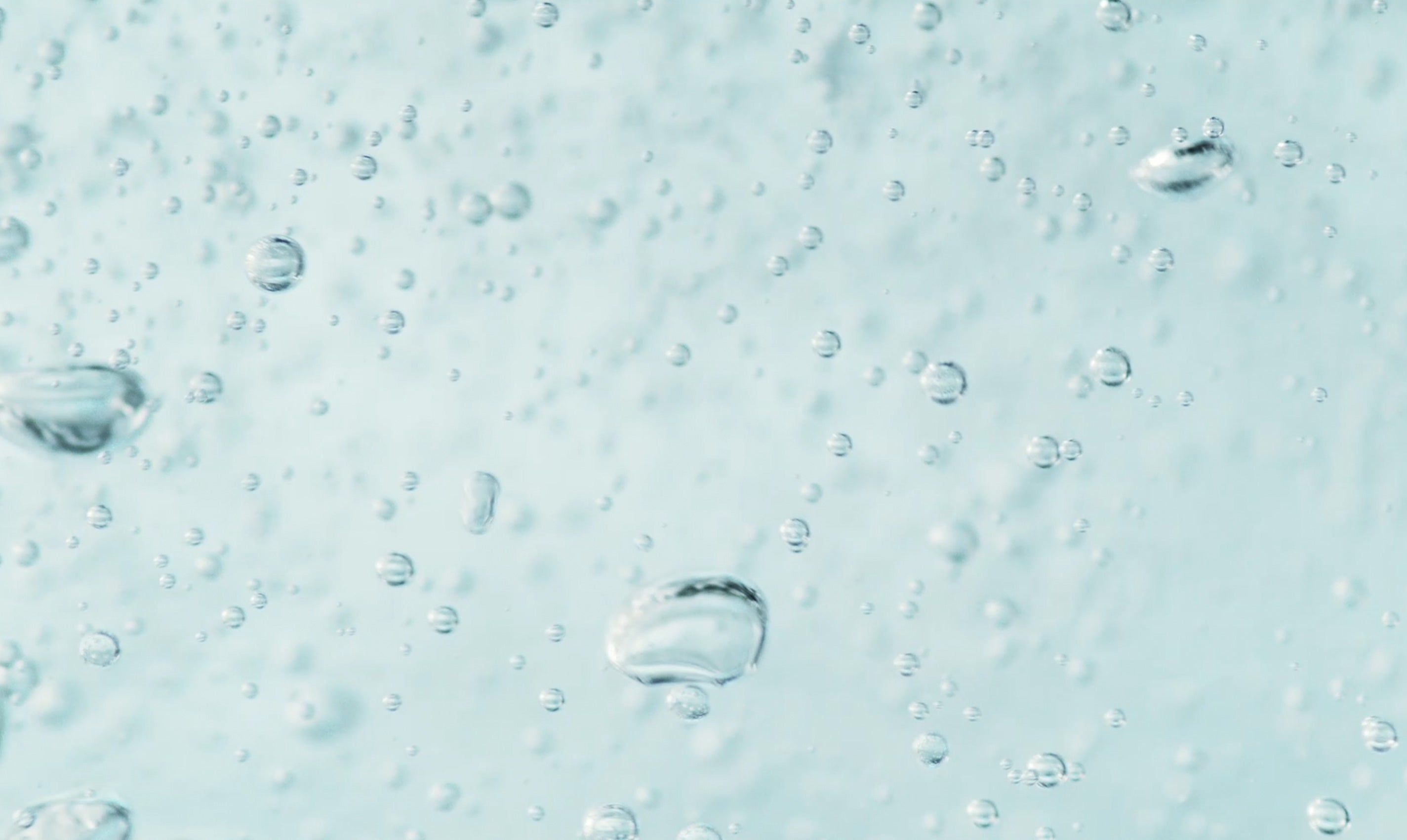 A Guide To Hyaluronic Acid & Hydrating Skincare