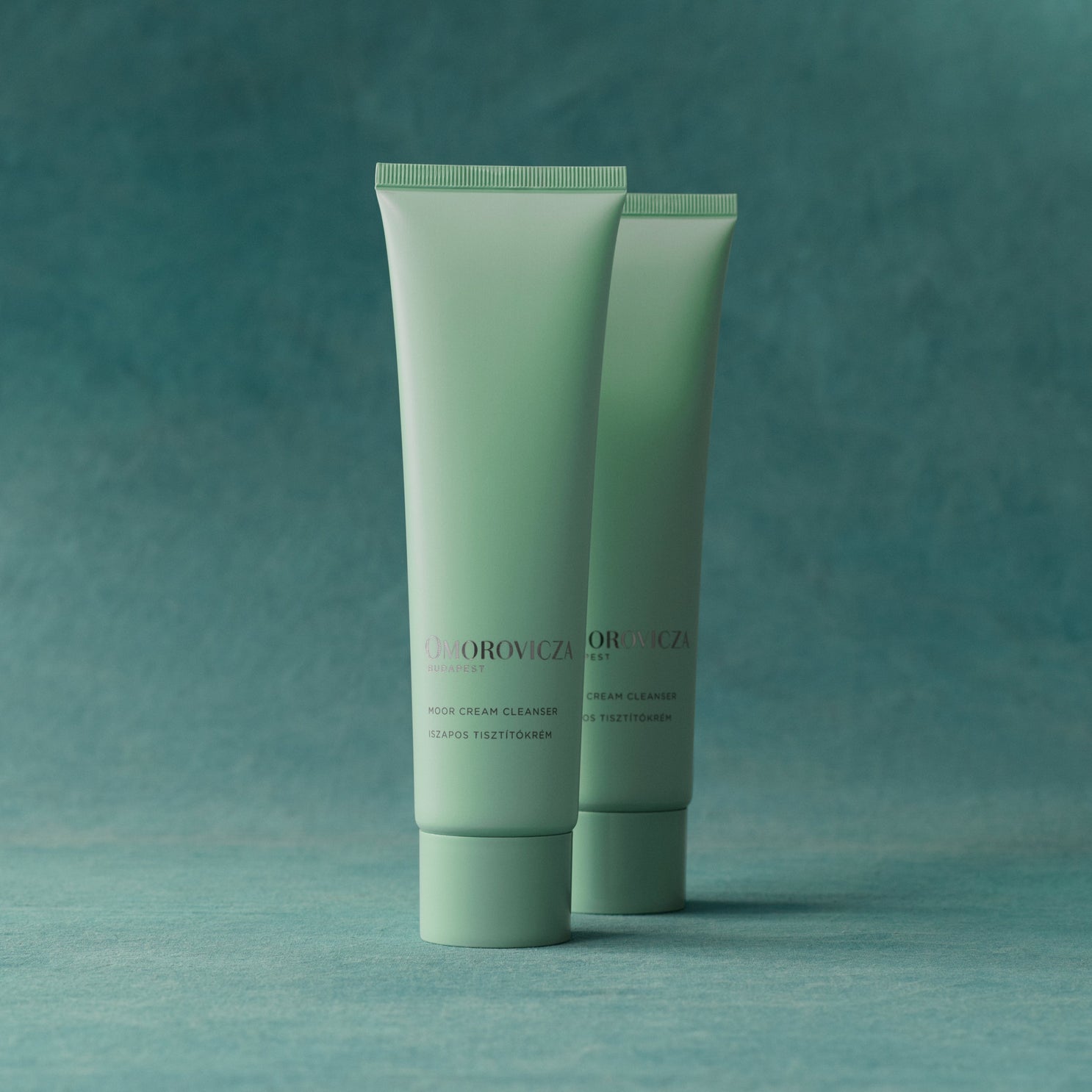 Everything You Need to Know About the Omorovicza Moor Cream Cleanser
